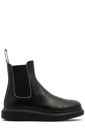 Alexander McQueen Round Toe Chelsea Boots