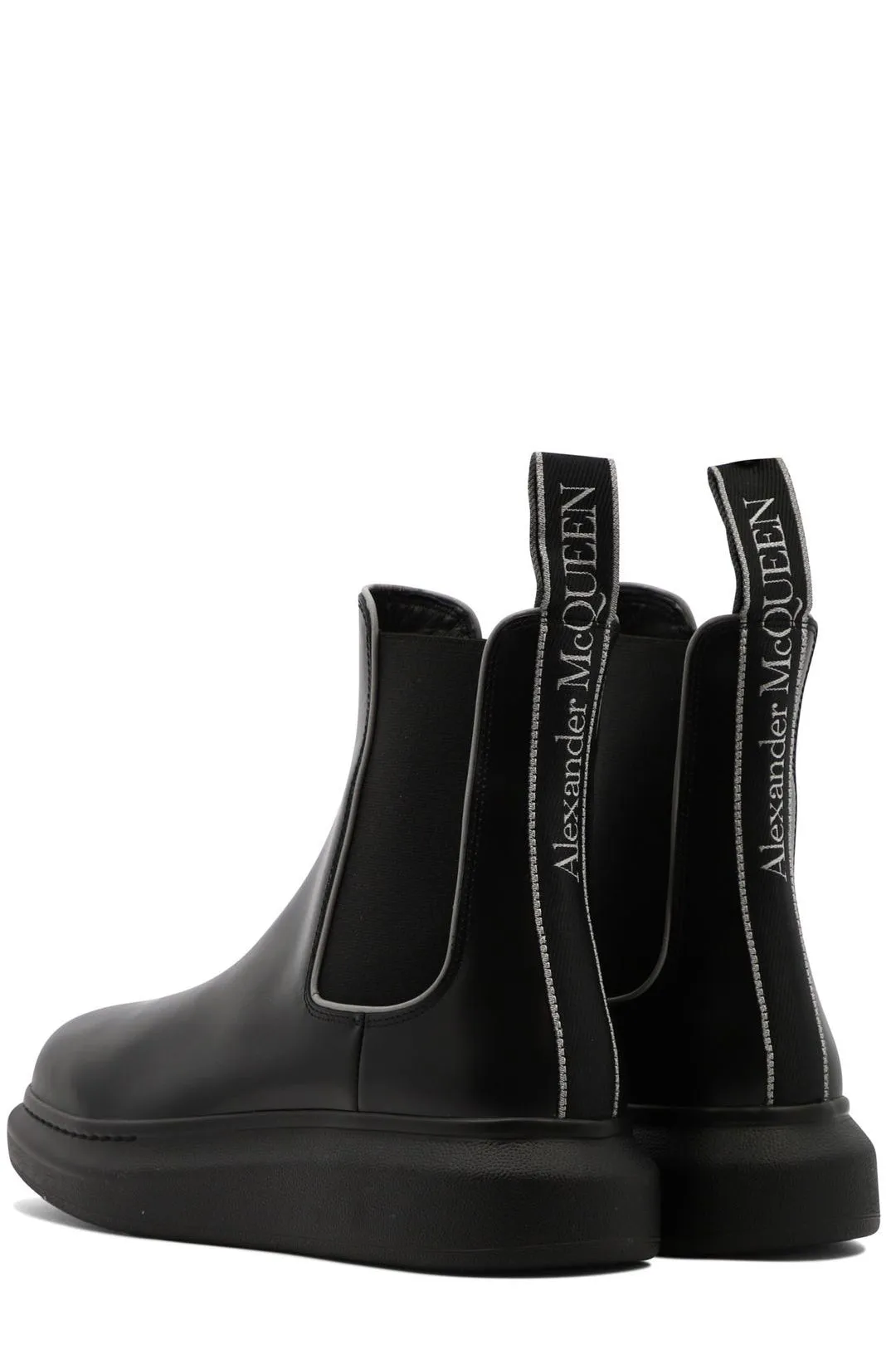 Alexander McQueen Round Toe Chelsea Boots