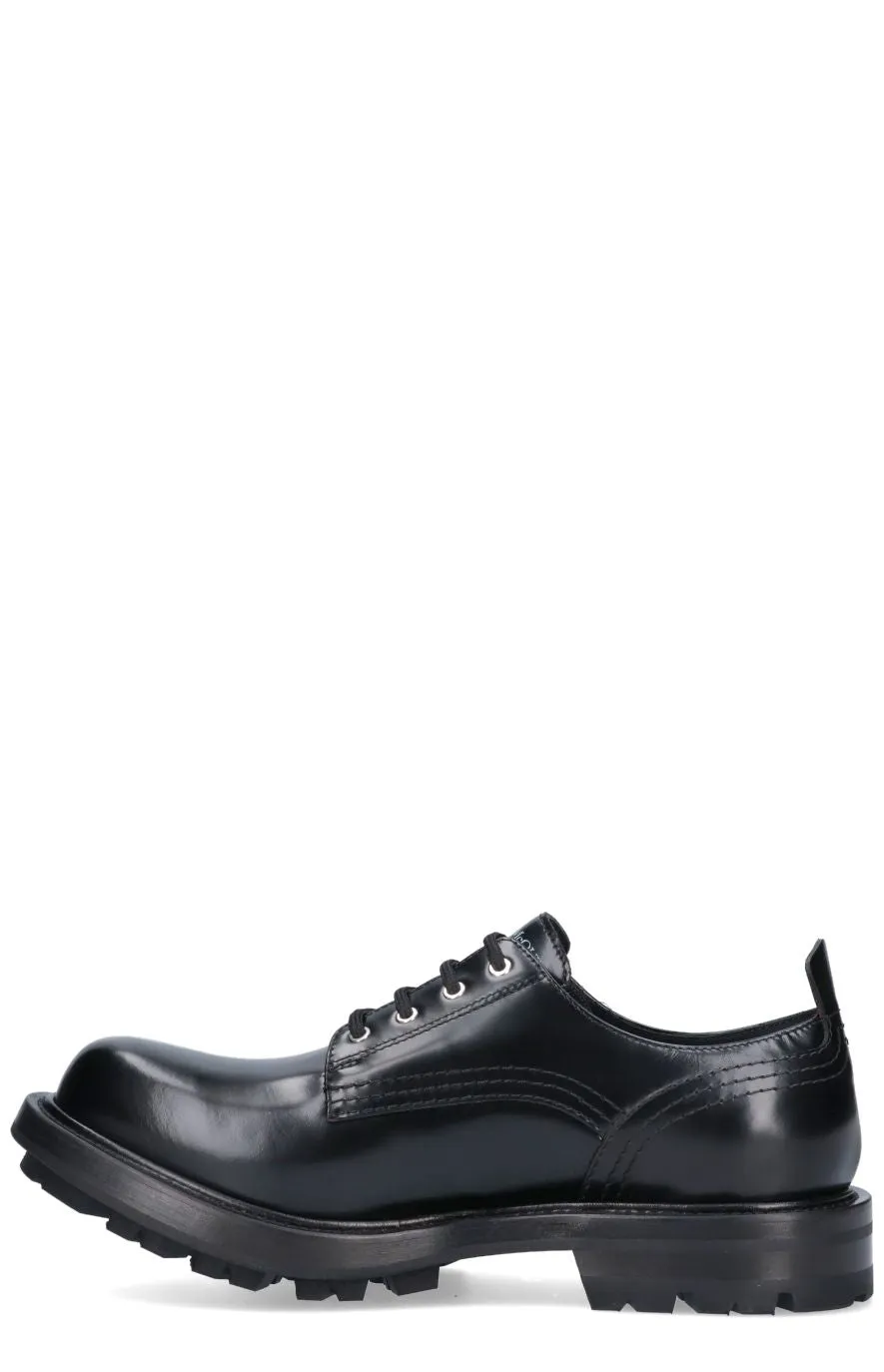 Alexander McQueen Round Toe Lace-Up Shoes
