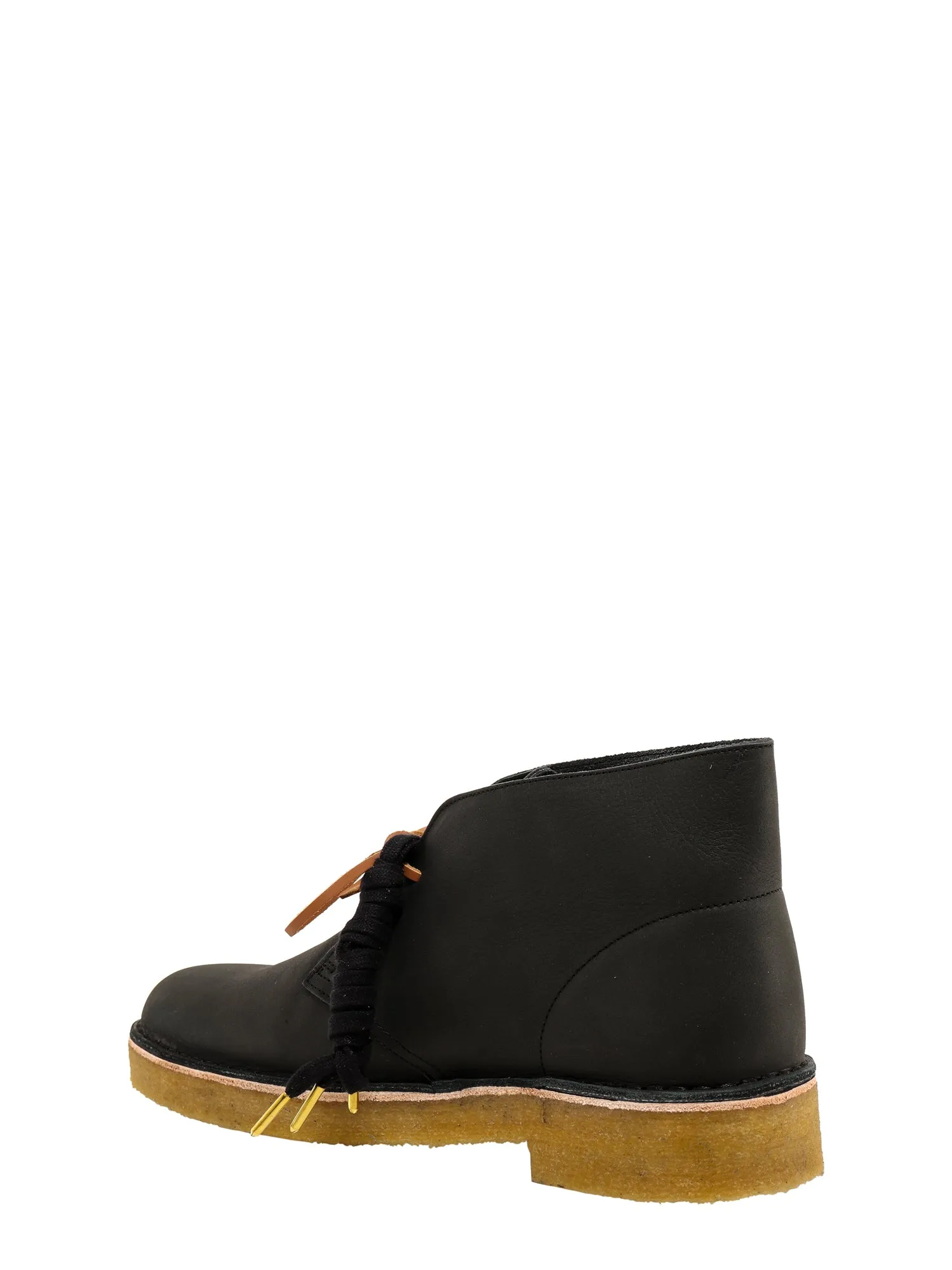 Clarks Round Toe Lace-Up Desert Boots